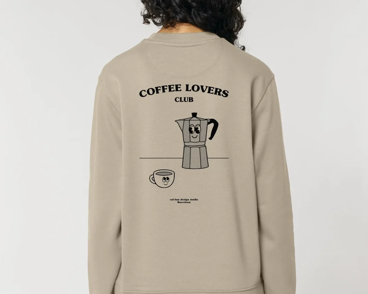 Sudadera beige Coffee Lovers Club ideal para amantes del café y estilo casual.