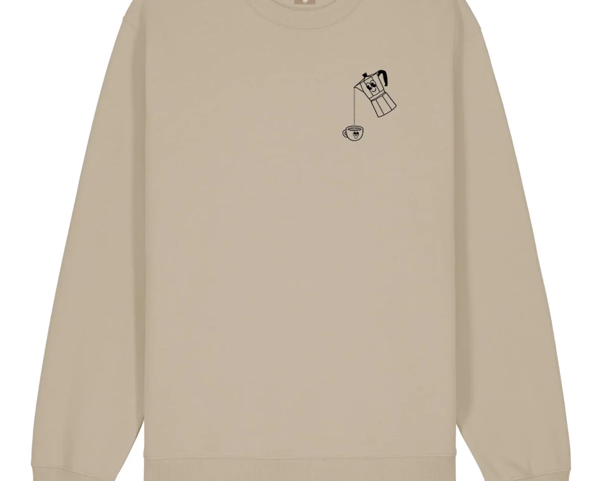 Sudadera beige minimalista con ilustración de mano y taza, ideal para amantes del café.