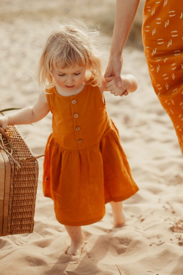 Reversible muslin dress in mustard