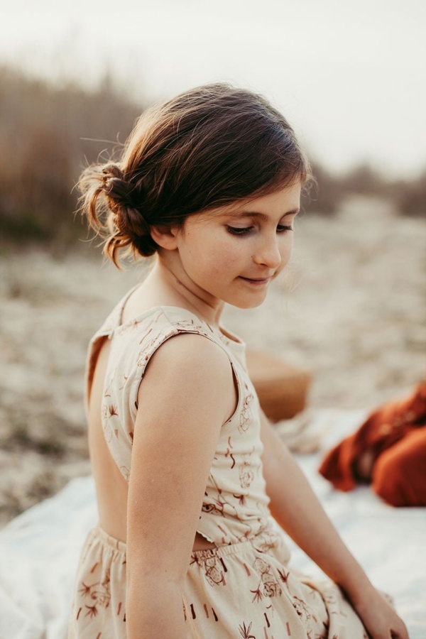 "Classic" dress in beige.