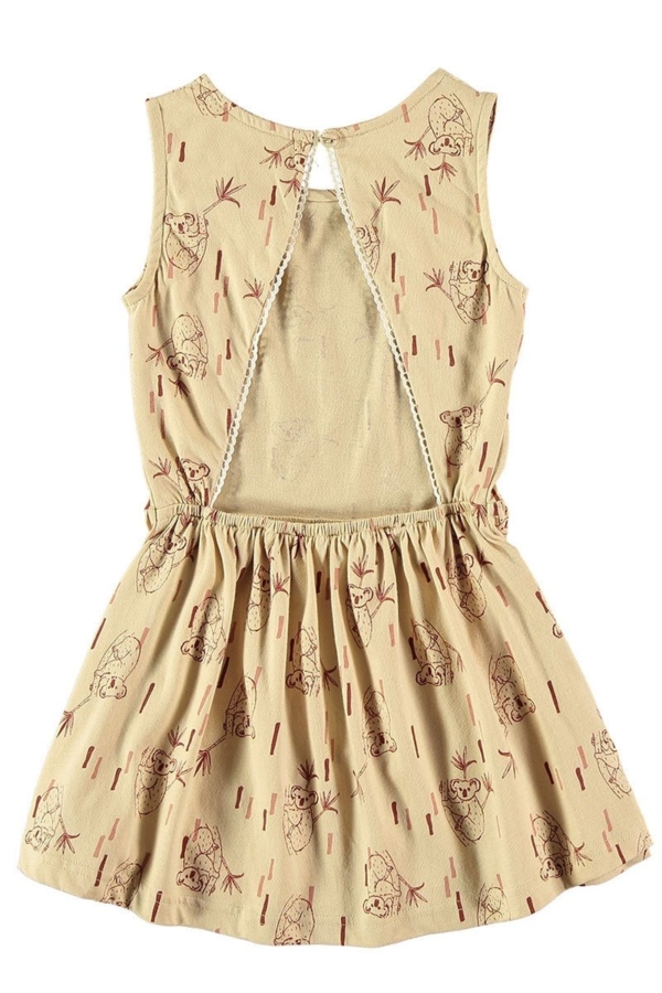 "Classic" dress in beige.