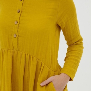 d013-08s-vestido-muselina-mostaza-dalma-542748