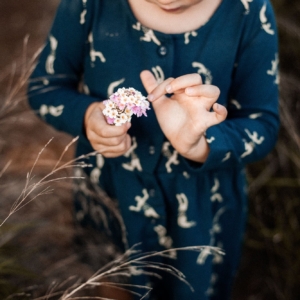 Vestido botones azul marino estampado acróbatas