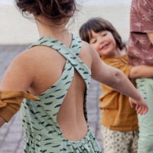 ek06-011-2-edna-dress-reflections-679247