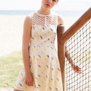 Isadora dress with feathers print