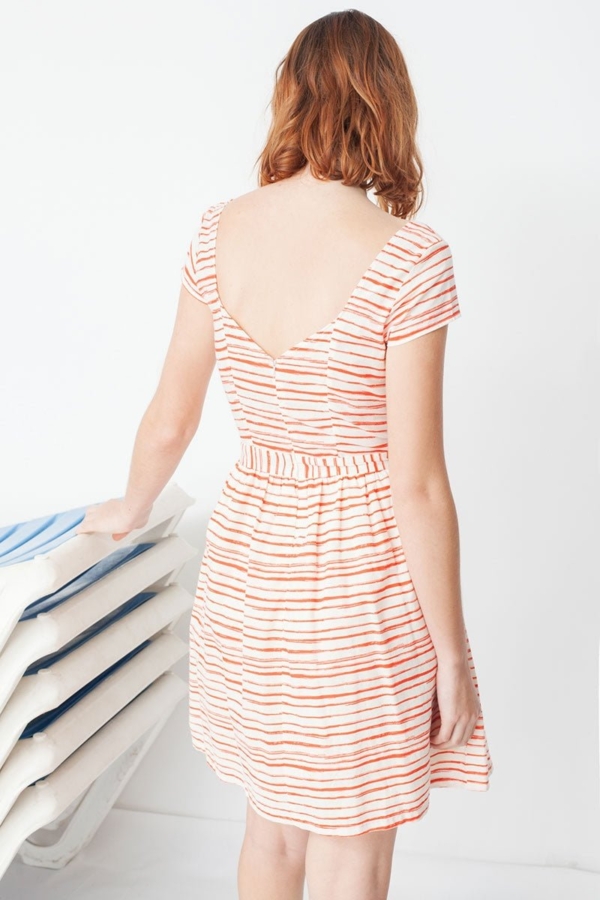 Moira back neckline with red stripes print