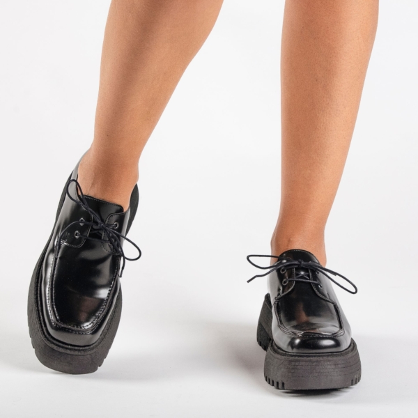 Winni Black Pre-Loved