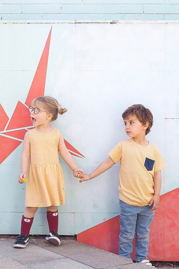 Vestido de tirantes color miel estampado japonés