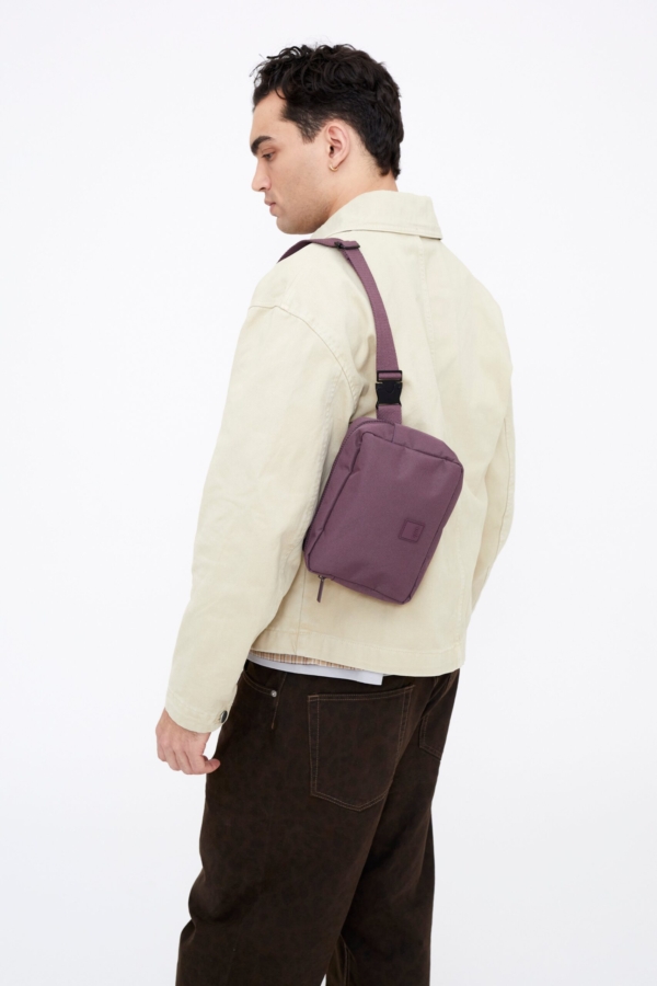 Reef Crossbody Stripes Maroon