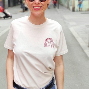 callum-tiny-peek-organic-unisex-t-shirt-2