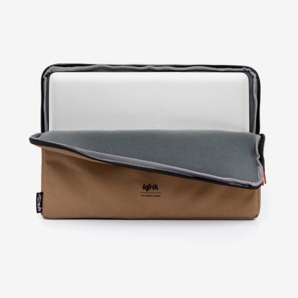 Funda Portátil Capture  15" Camel