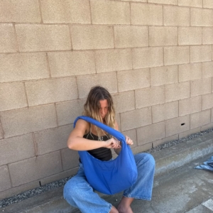 lefrik-myra-bag-cobalt-2