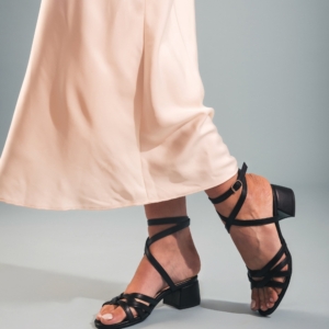 nae-vegan-mina-black-2