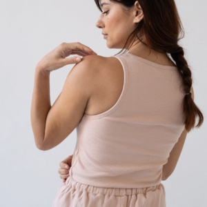 tiralahilacha-bonie-pink-ribbed-tank-top-2