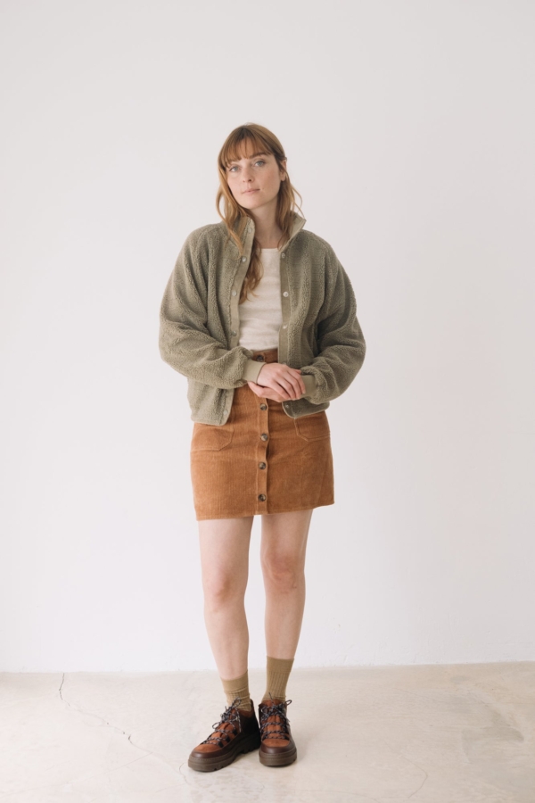 Chaqueta borreguito botones algodón orgánico verde