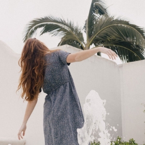 tiralahilacha-eliette-dress-with-fog-in-blue-2