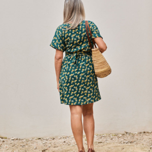 tiralahilacha-frida-dress-green-blue-print-2