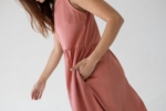 Vestido Hazel tirantes Tencel rosa coral