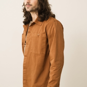 tiralahilacha-helmut-overshirt-worker-organic-cotton-in-terracotta-2