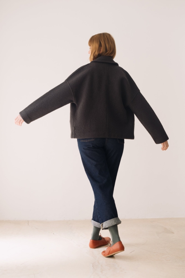 Chaqueta corta 100% lana merino gris