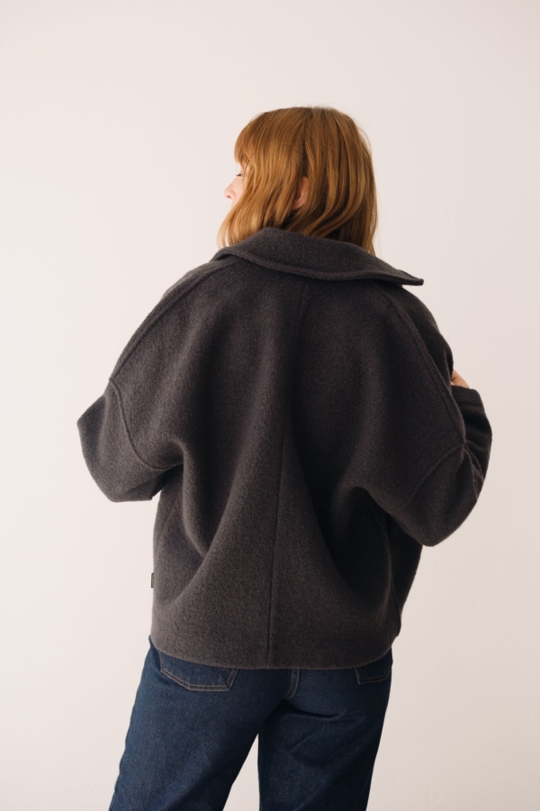 Chaqueta corta 100% lana merino gris