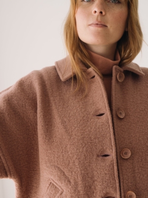 Chaqueta corta 100% lana merino rosa