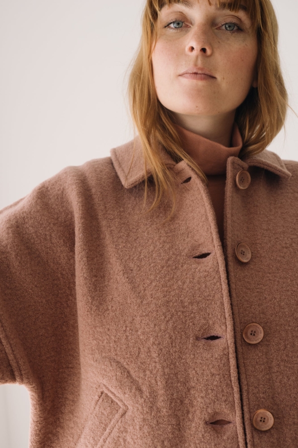 Chaqueta corta 100% lana merino rosa