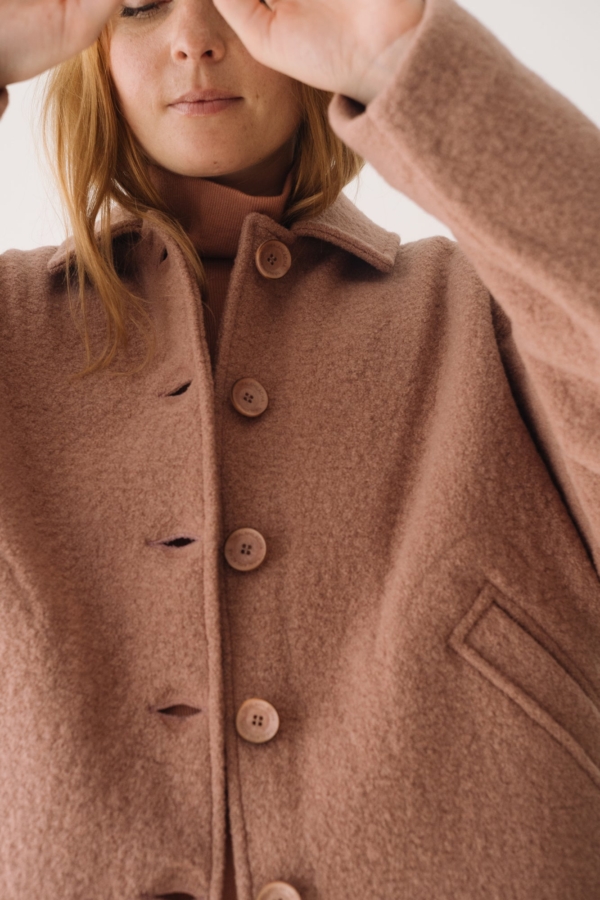 Chaqueta corta 100% lana merino rosa