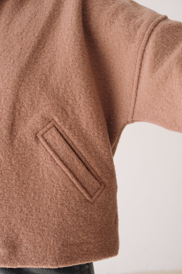 Chaqueta corta 100% lana merino rosa