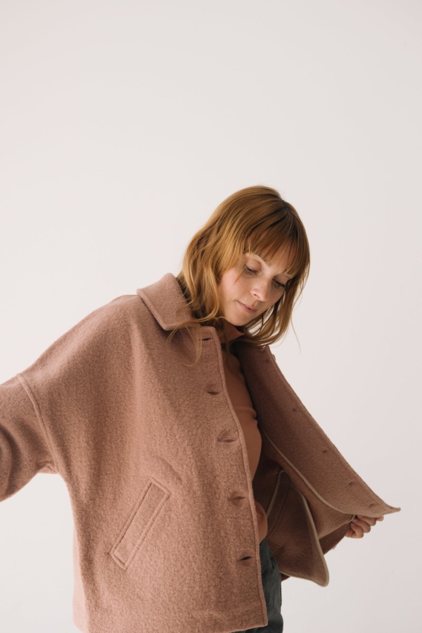 Chaqueta corta 100% lana merino rosa