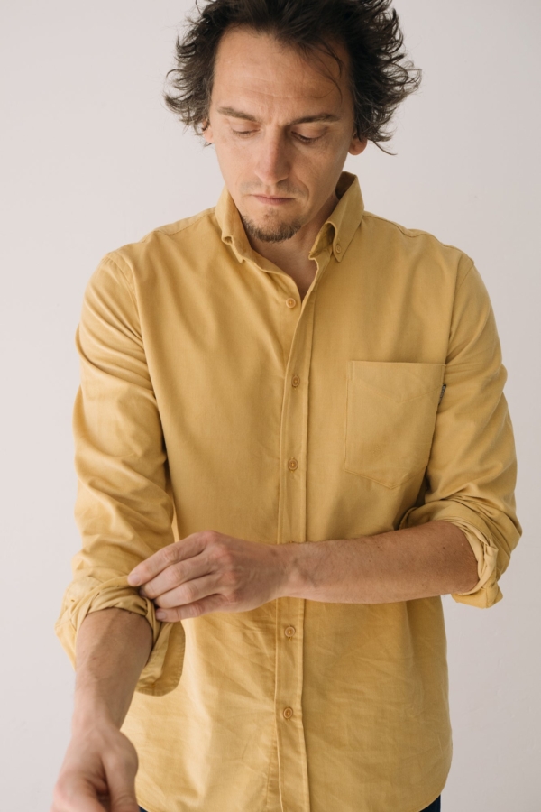 Camisa micropana unisex amarillo