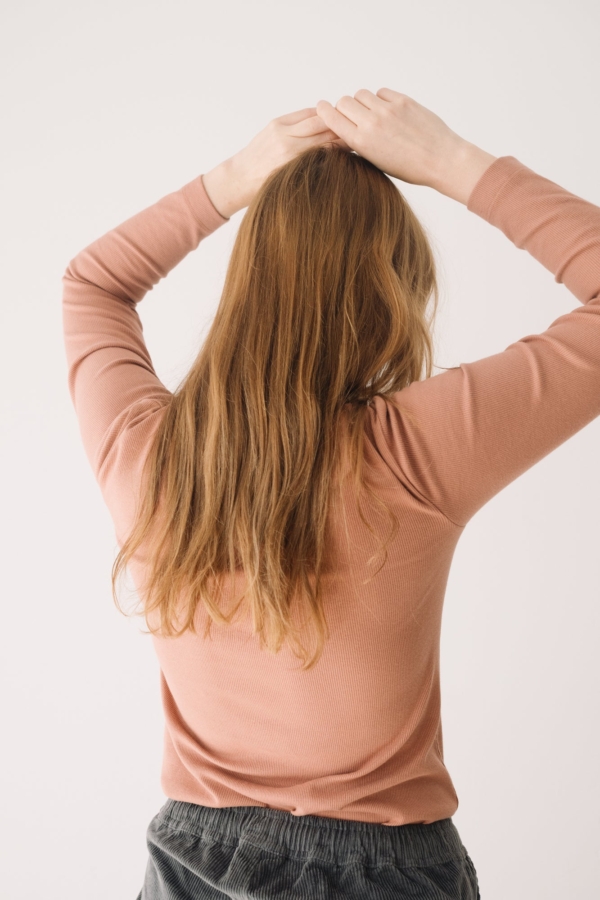 Camiseta canalé cuello alto algodón orgánico rosa