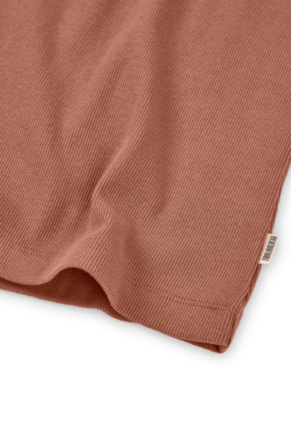 Camiseta canalé cuello alto algodón orgánico rosa