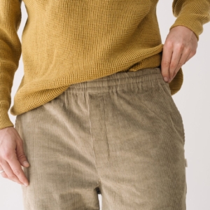 tiralahilacha-organic-oversized-corduroy-pants-in-green-2