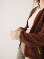 Chaqueta borreguito algodón orgánico marrón