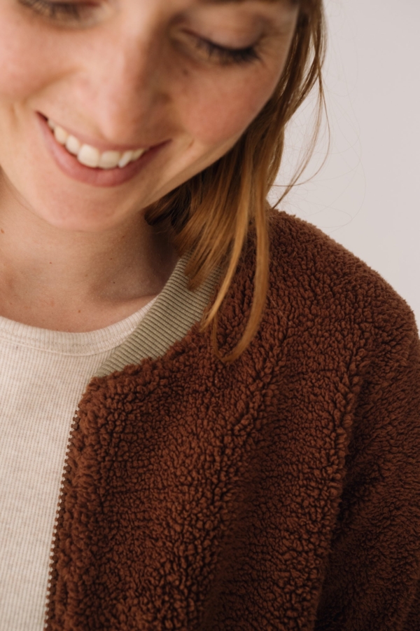 Chaqueta borreguito algodón orgánico marrón