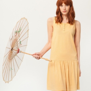 Vestido Charlestón Penélope amarillo estampado japonés