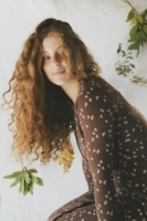 Vestido Selena escote redondo marrón