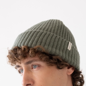 Gorro Tao verde en lana merino
