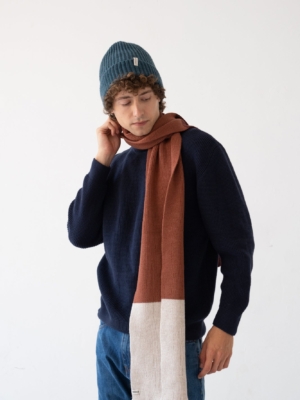 tiralahilacha-tayo-chunky-wool-scarf-in-three-tone-red-1
