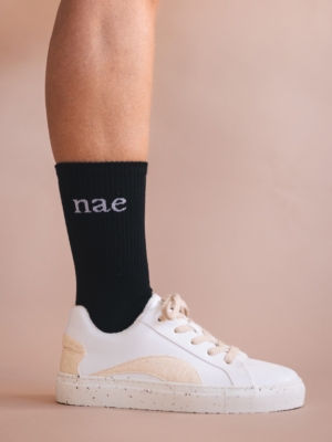 nae-vegan-black-socks-3
