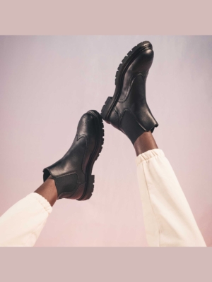 nae-vegan-casian-black-2-3×4