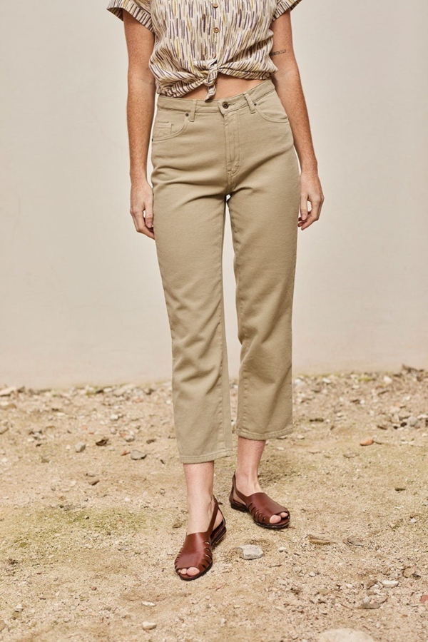 Pantalón Straight Finna Verde Seco