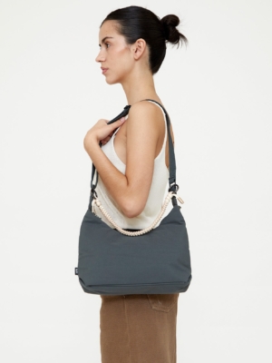 lefrik-bolso-bico-leaf-2