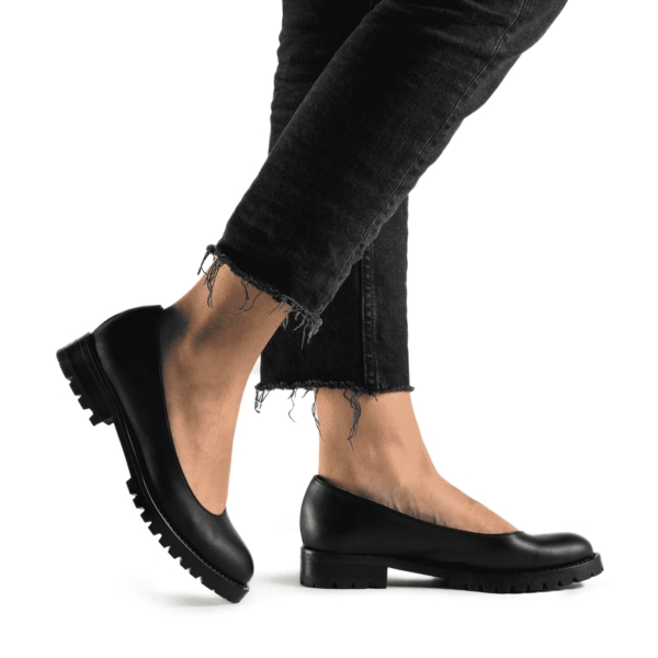 Lili Black Pre-Loved