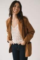 Americana de sarga marrón