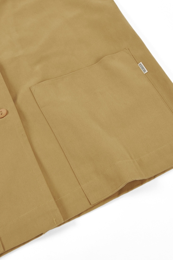 Americana de sarga mostaza