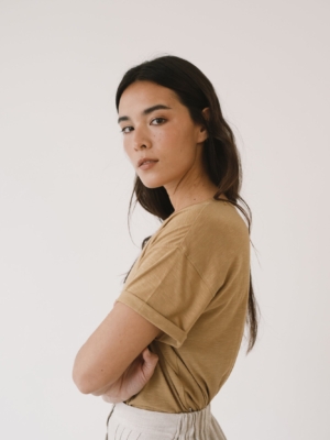 tiralahilacha-camiseta-fluida-amarilla-2