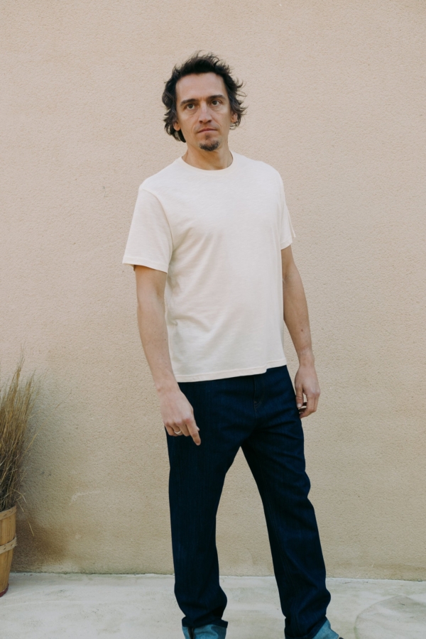 Camiseta unisex crudo