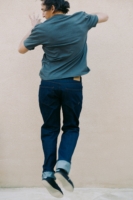 Camiseta unisex gris antracita